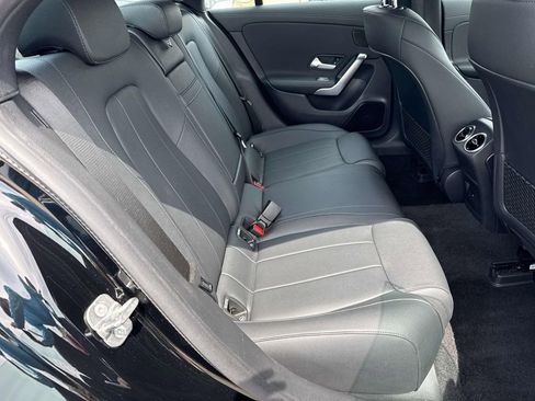 Used 2025 Mercedes-Benz CLA 250 4MATIC image 9