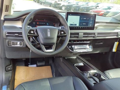 New 2024 Lincoln Corsair Grand Touring image 15