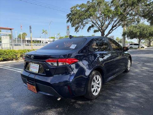 Used 2022 Toyota Corolla LE FWD image 6