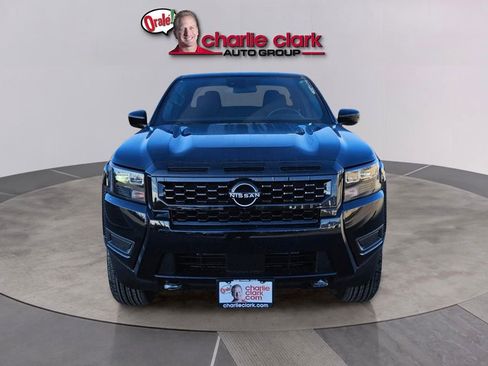 New 2026 Nissan Frontier 4x4 Crew Cab image 9