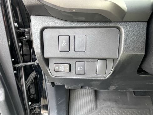 Certified 2023 Toyota Tacoma SR5 AWD/4WD image 24