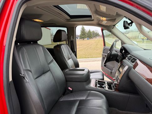 Used 2008 Chevrolet Avalanche LTZ w/ LTZ Preferred Equipment Group image 33