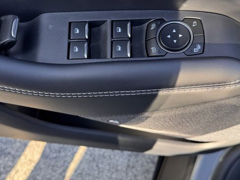 Certified 2025 Ford Mustang Mach-E Premium image 17