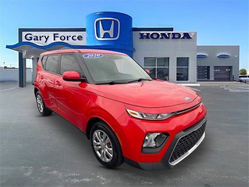 Used 2020 Kia Soul LX image 1