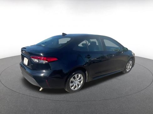 Used 2025 Toyota Corolla LE FWD image 15