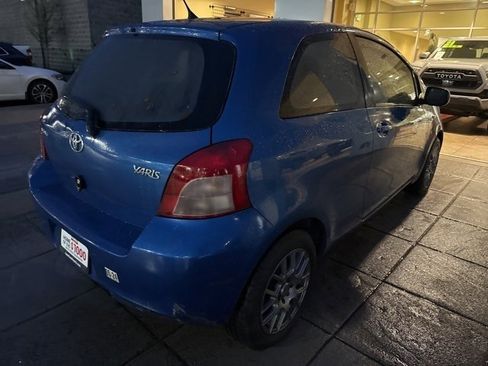 Used 2008 Toyota Yaris 2-Door Hatchback image 8