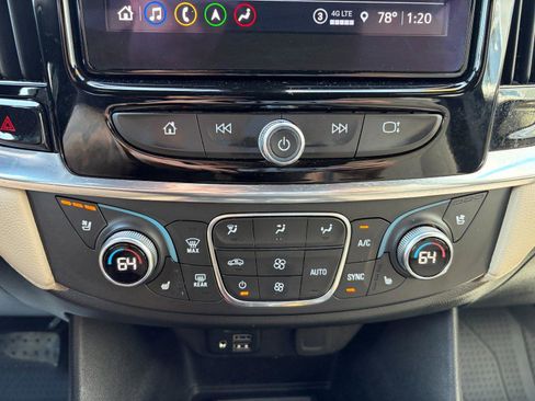 Used 2022 Chevrolet Traverse Premier w/ LPO, Floor Liner Package AWD/4WD image 16
