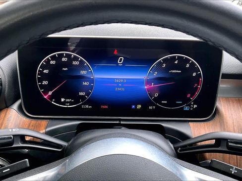 Used 2024 Mercedes-Benz C 300 Sedan image 25