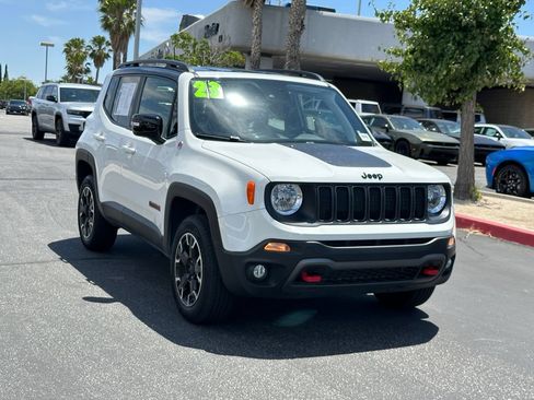 Certified 2023 Jeep Renegade Trailhawk AWD/4WD image 10