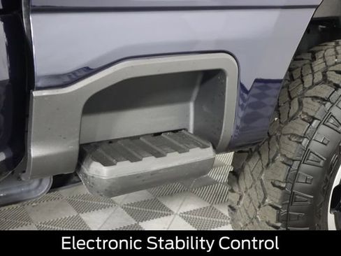 Certified 2025 Ford F250 XLT w/ Tremor Off-Road Package image 30