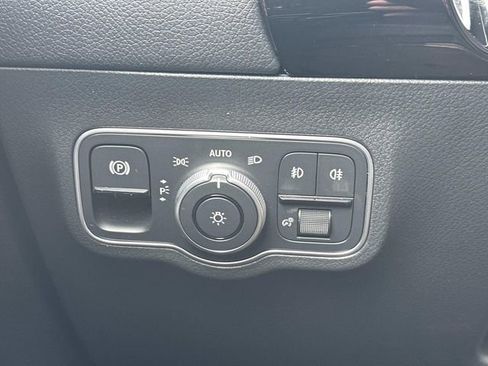 Certified 2025 Mercedes-Benz GLA 250 4MATIC image 25