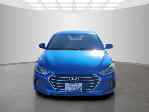 Used 2017 Hyundai Elantra SE w/ SE A/T Tech Package 03 FWD image 2
