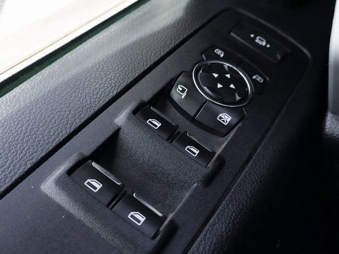 Used 2021 Ford F250 Lariat w/ Lariat Value Package AWD/4WD image 16