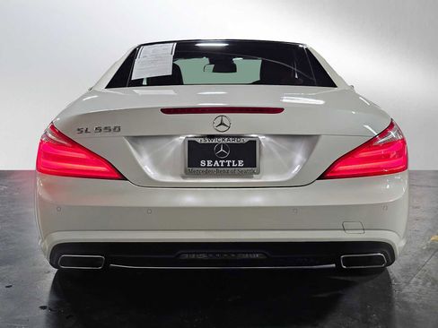 Used 2013 Mercedes-Benz SL 550 image 4