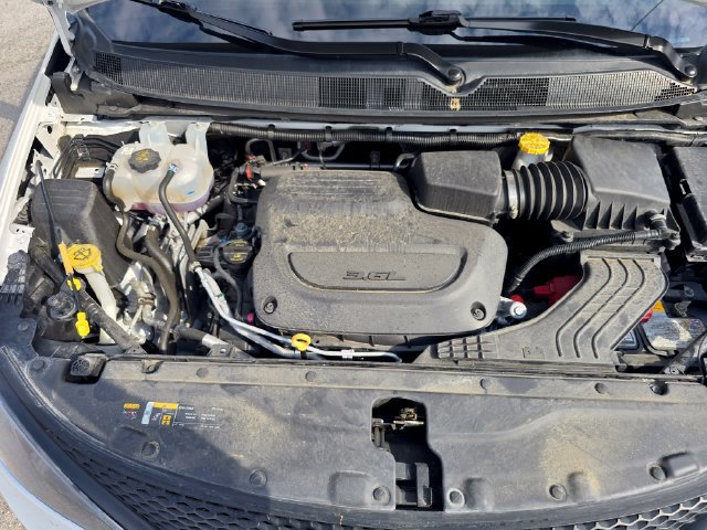 Used 2024 Chrysler Voyager LX FWD image 32