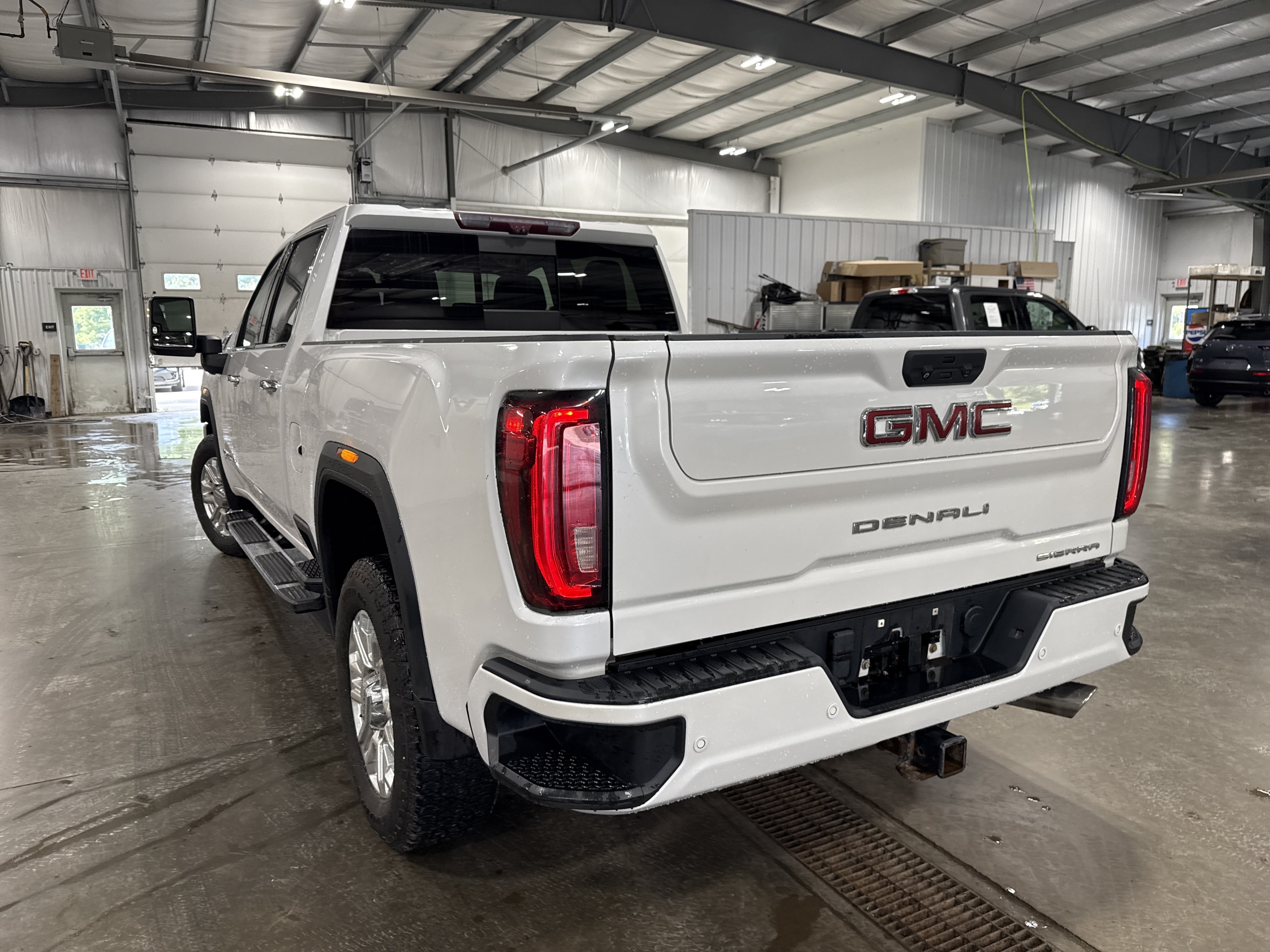 Used 2021 GMC Sierra 2500 Denali w/ Denali Ultimate Package AWD/4WD image 4