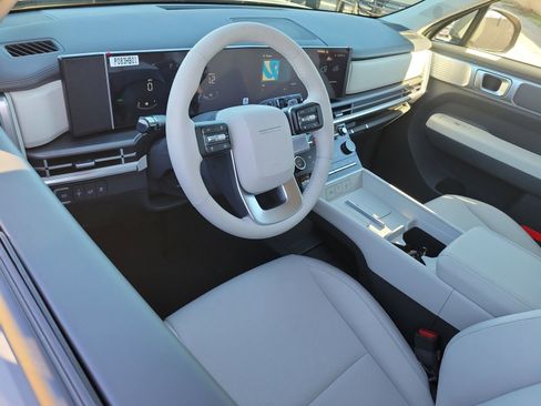New 2026 Hyundai Santa Fe SE FWD image 6