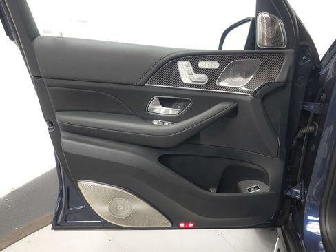 Used 2025 Mercedes-Benz GLS 63 AMG 4MATIC image 5