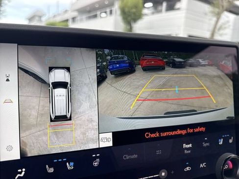 Used 2024 Lexus GX 550 w/ Cold Area Package AWD/4WD image 17