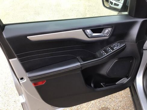 Used 2021 Ford Escape SEL FWD image 12