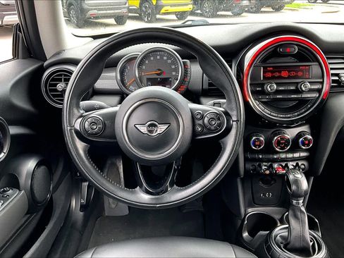 Used 2015 MINI Cooper 2-Door Hardtop image 6