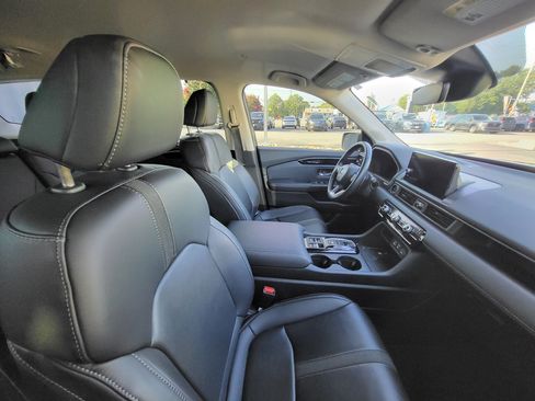 Used 2023 Honda Pilot EX-L image 8