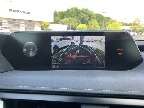 Used 2019 Lexus UX 250h w/ Premium Package AWD/4WD image 25