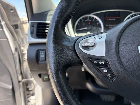 Used 2019 Nissan Sentra SV FWD image 16