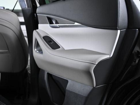 New 2026 INFINITI QX60 Luxe image 24