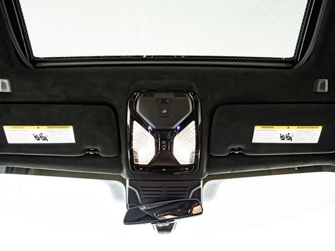 Used 2026 BMW X5 M60i image 19