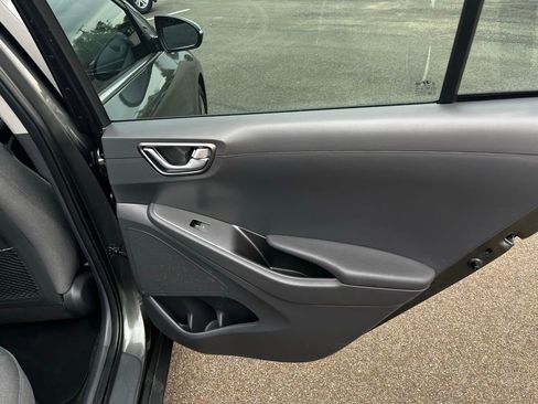 Used 2022 Hyundai Ioniq SEL image 39