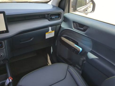 New 2025 Ford Maverick Lobo image 16