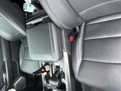 Used 2025 Ford F150 Lariat w/ Equipment Group 502A High image 9