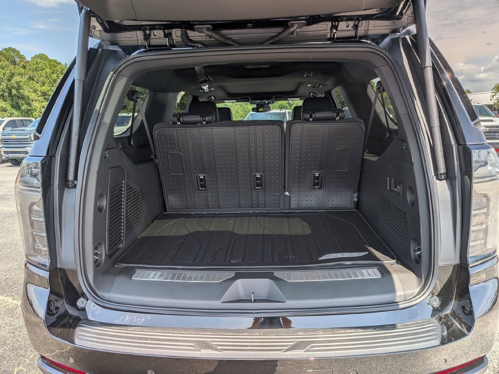 New 2026 Chevrolet Suburban RST w/ Comfort Package RWD image 34