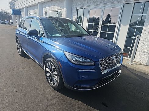 Used 2020 Lincoln Corsair Reserve w/ Elements Package image 2