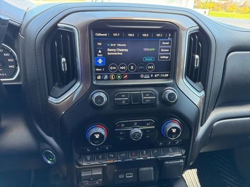 Used 2023 Chevrolet Silverado 2500 High Country w/ Z71 Off-Road Package AWD/4WD image 22