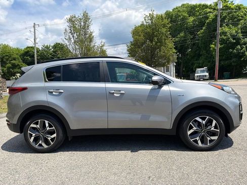 Certified 2022 Kia Sportage EX AWD/4WD image 7