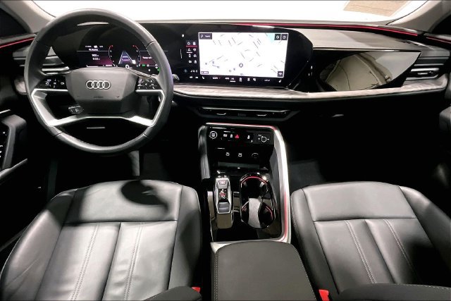 Used 2025 Audi Q5 Premium w/ Convenience Package AWD/4WD image 10