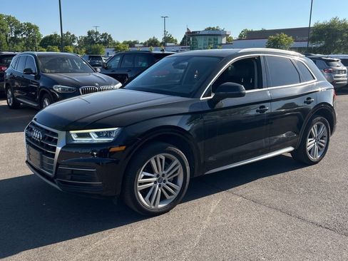 Used 2018 Audi Q5 2.0T Premium Plus w/ Premium Plus Package AWD/4WD image 2