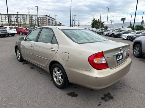 Used 2004 Toyota Camry LE FWD image 4