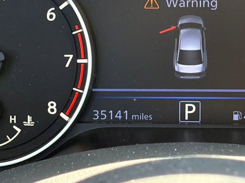 Used 2025 Nissan Altima 2.5 SV FWD image 11