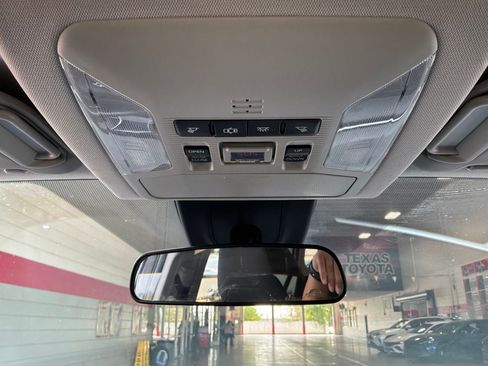 Used 2019 Toyota RAV4 XLE w/ Carpet Mat Package FWD image 14