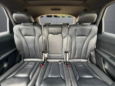 Used 2019 Audi Q7 3.0T Premium w/ Convenience Package AWD/4WD image 37