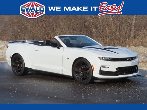 Used 2020 Chevrolet Camaro SS image 1