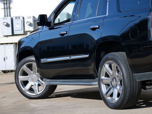 Used 2020 Cadillac Escalade Luxury image 33