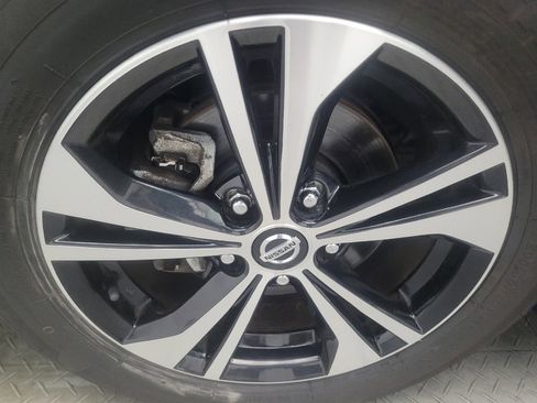 Used 2023 Nissan Sentra SV w/ All-Weather Package FWD image 31