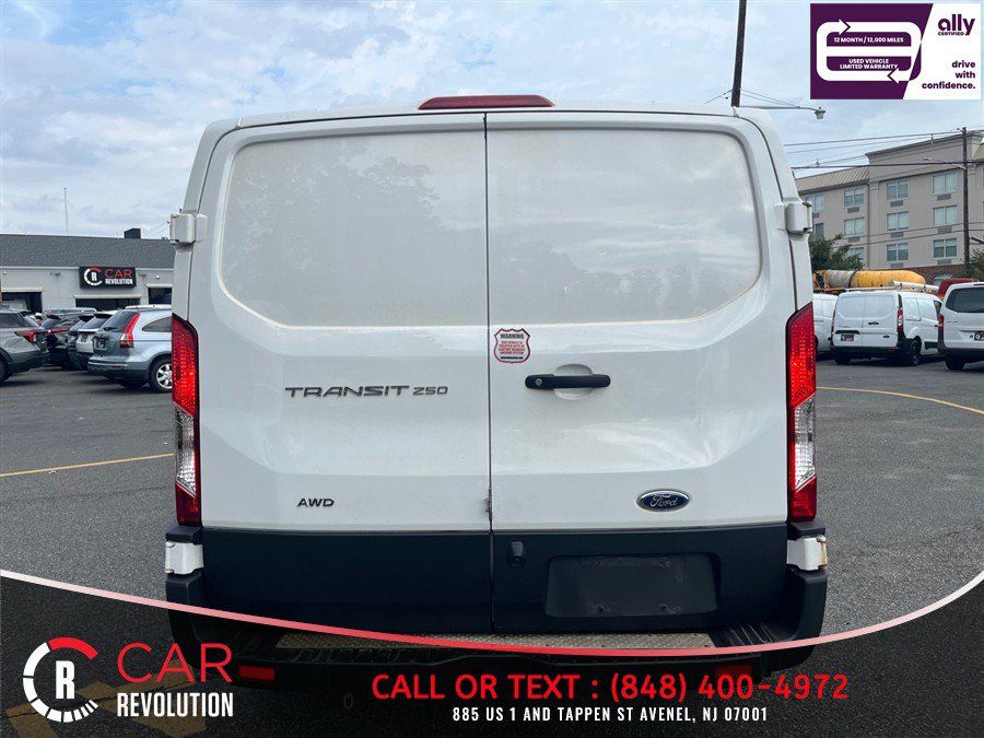 Used 2022 Ford Transit 250 Low Roof AWD image 6