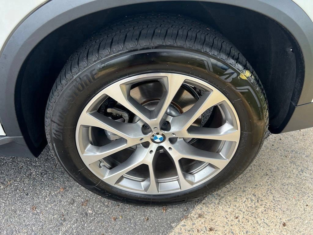 Used 2026 BMW X5 xDrive40i AWD/4WD image 13