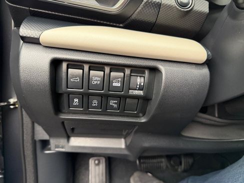 Used 2023 Subaru Forester Limited image 27