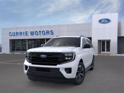 New 2026 Ford Expedition Active image 2